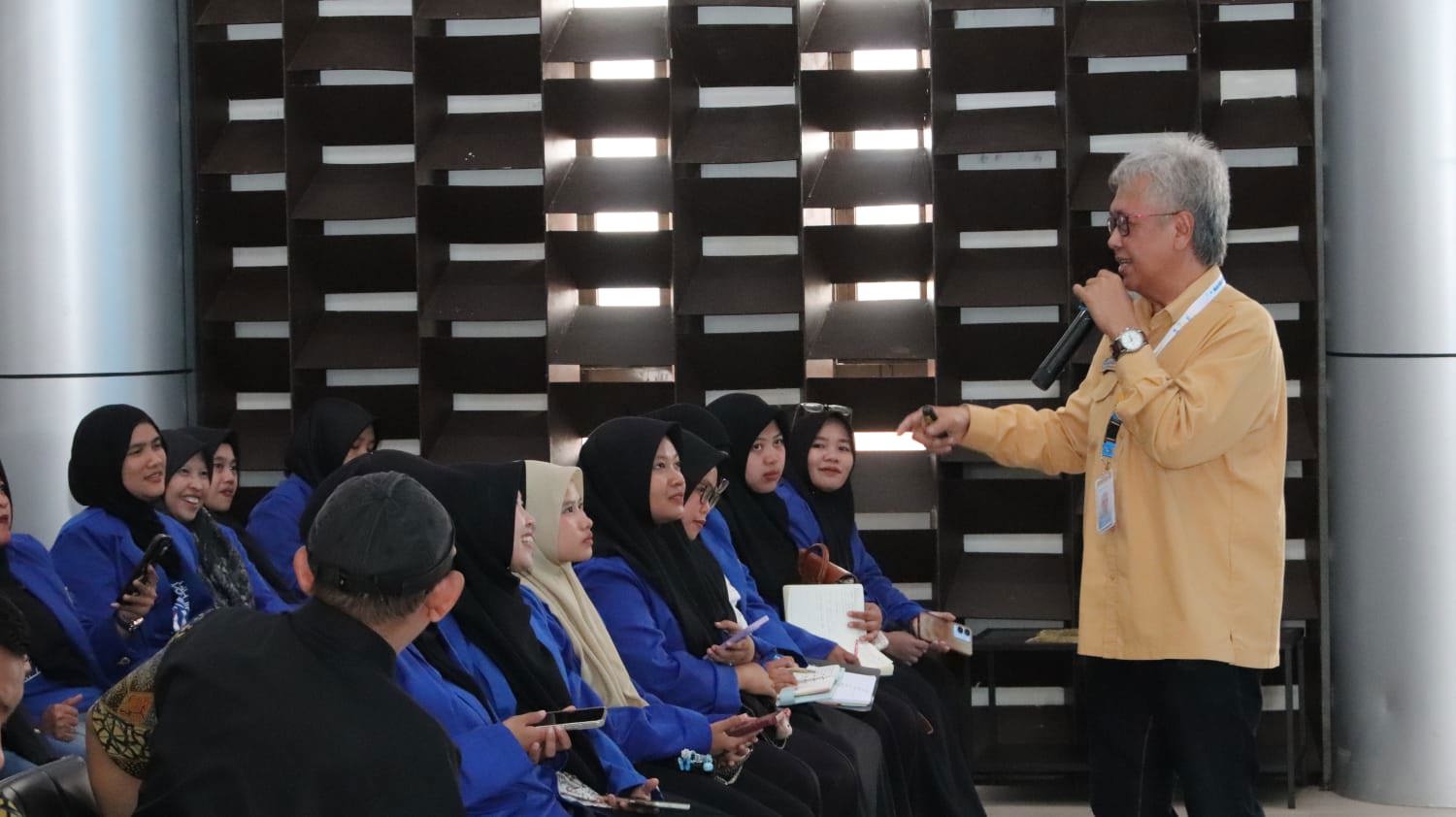 Mahasiswa PG PAUD Universitas Muhammadiyah Sukabumi Ikuti Pojok Belajar di BBGTK Jabar