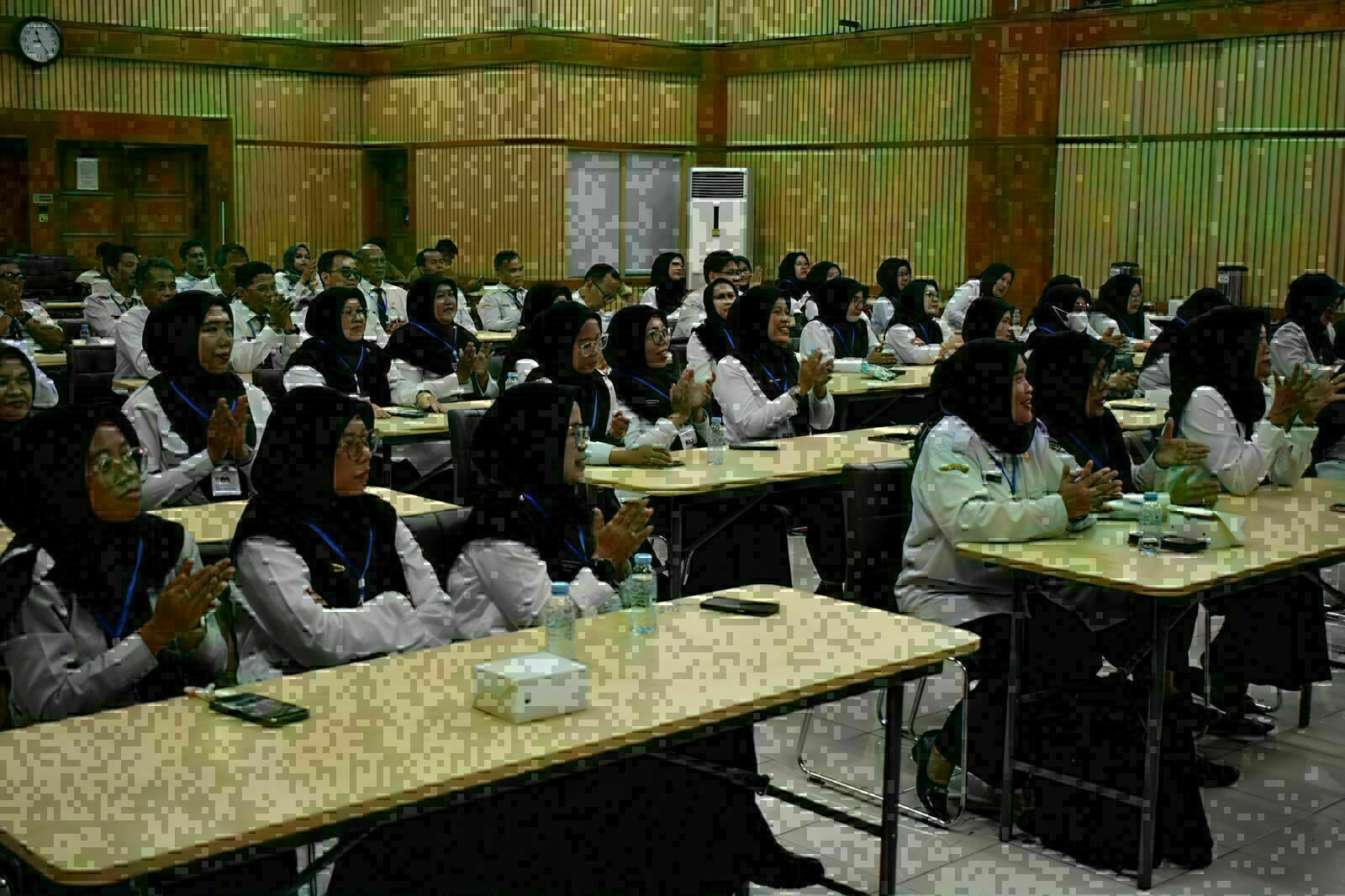Pelatihan Bakal Calon Kepala Sekolah Kota Cimahi Bekali Peserta Menjadi Pemimpin Pendidikan yang Kompeten