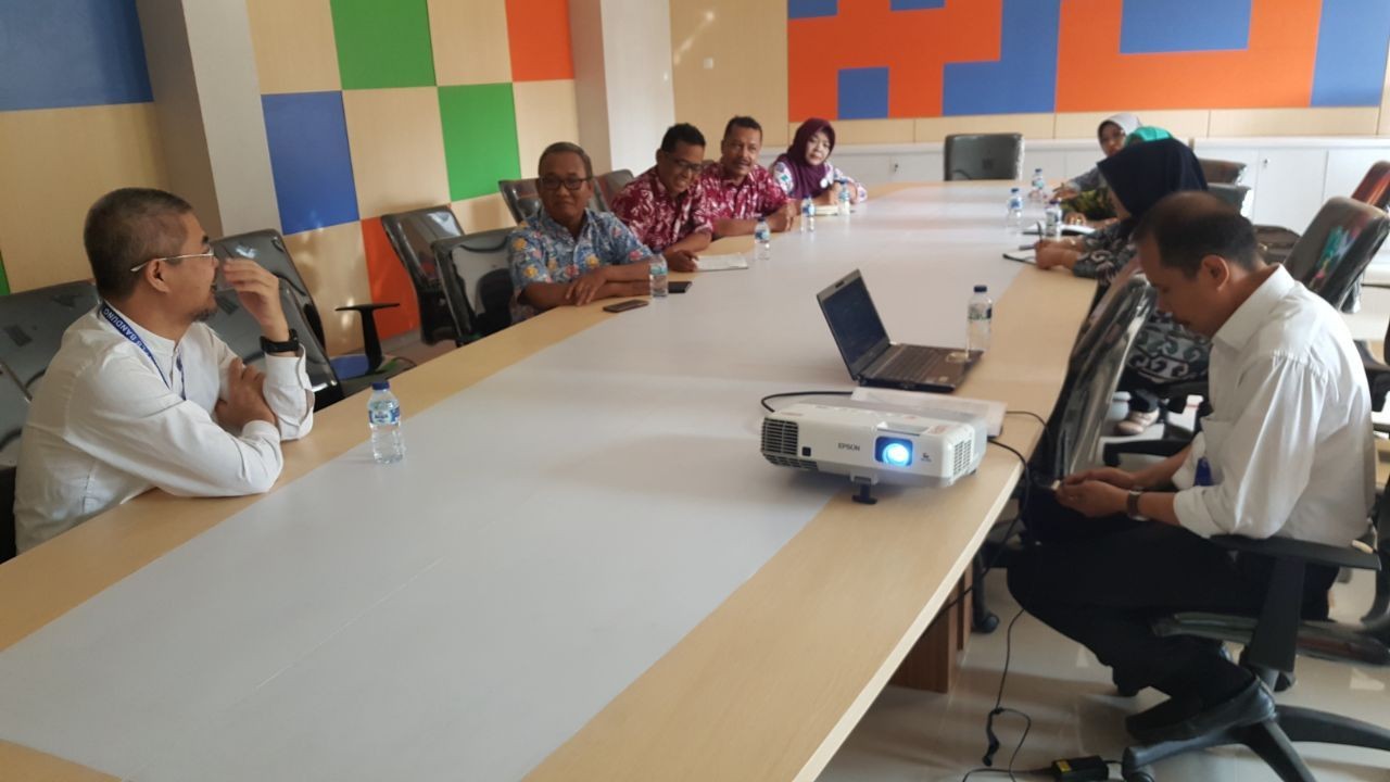 Kunjungan dan Diskusi