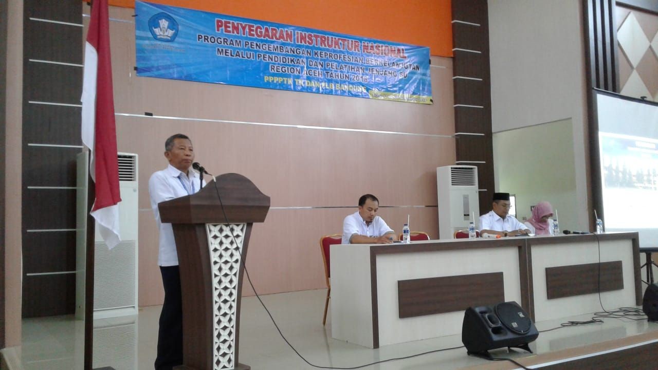 Penyegaran Instruktur Nasional PKB SD Region Aceh yang HOTs