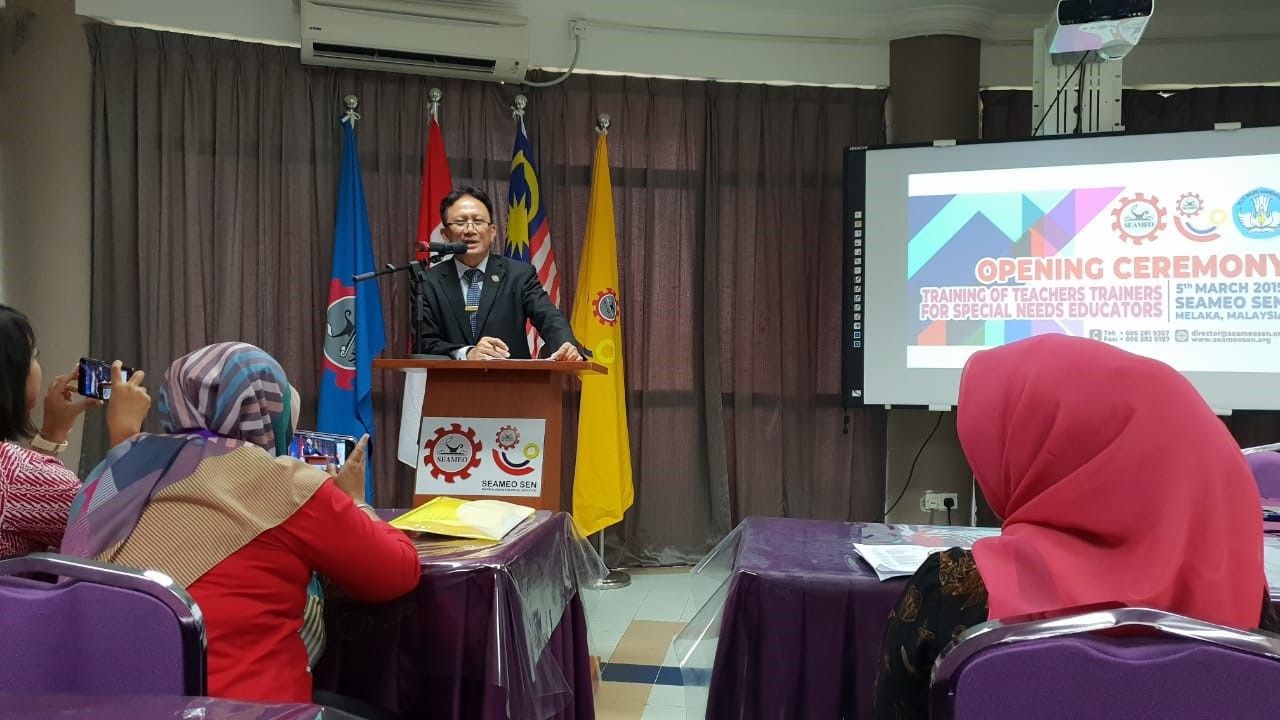 Pembukaan Training of Teachers Trainers for Special Needs Educators di SEAMEO SEN Malaka, Malaysia