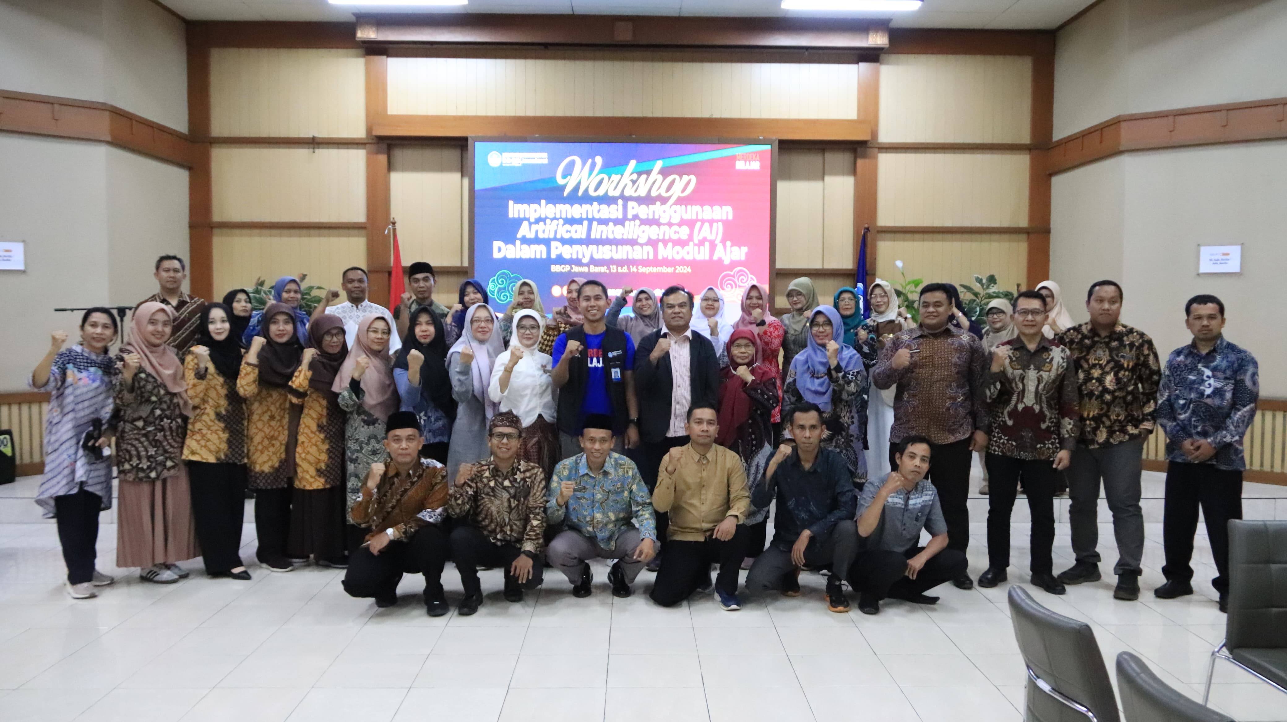 BBGP Jabar Fasilitasi MGMP PPKn SMA Kab Bandung dalam Penggunaan AI melalui Workshop